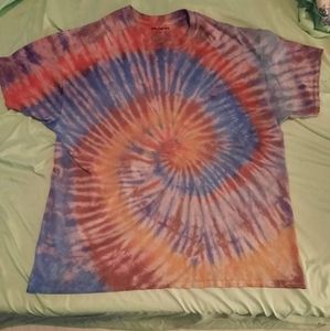 Gildan handmade size 2X cotton tie-dye T-shirt